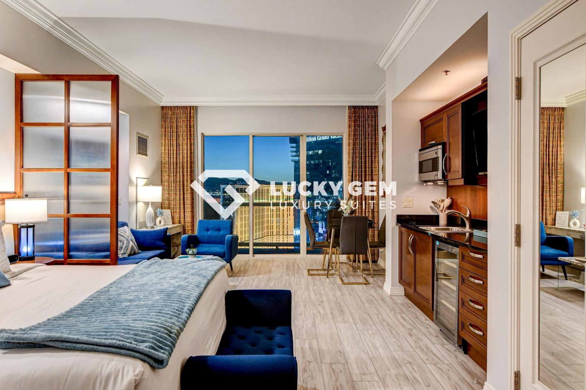 Lucky Gem Penthouse & Luxury Suites At Signature Resort, Balcony Strip View 3505 Las Vegas Exterior photo