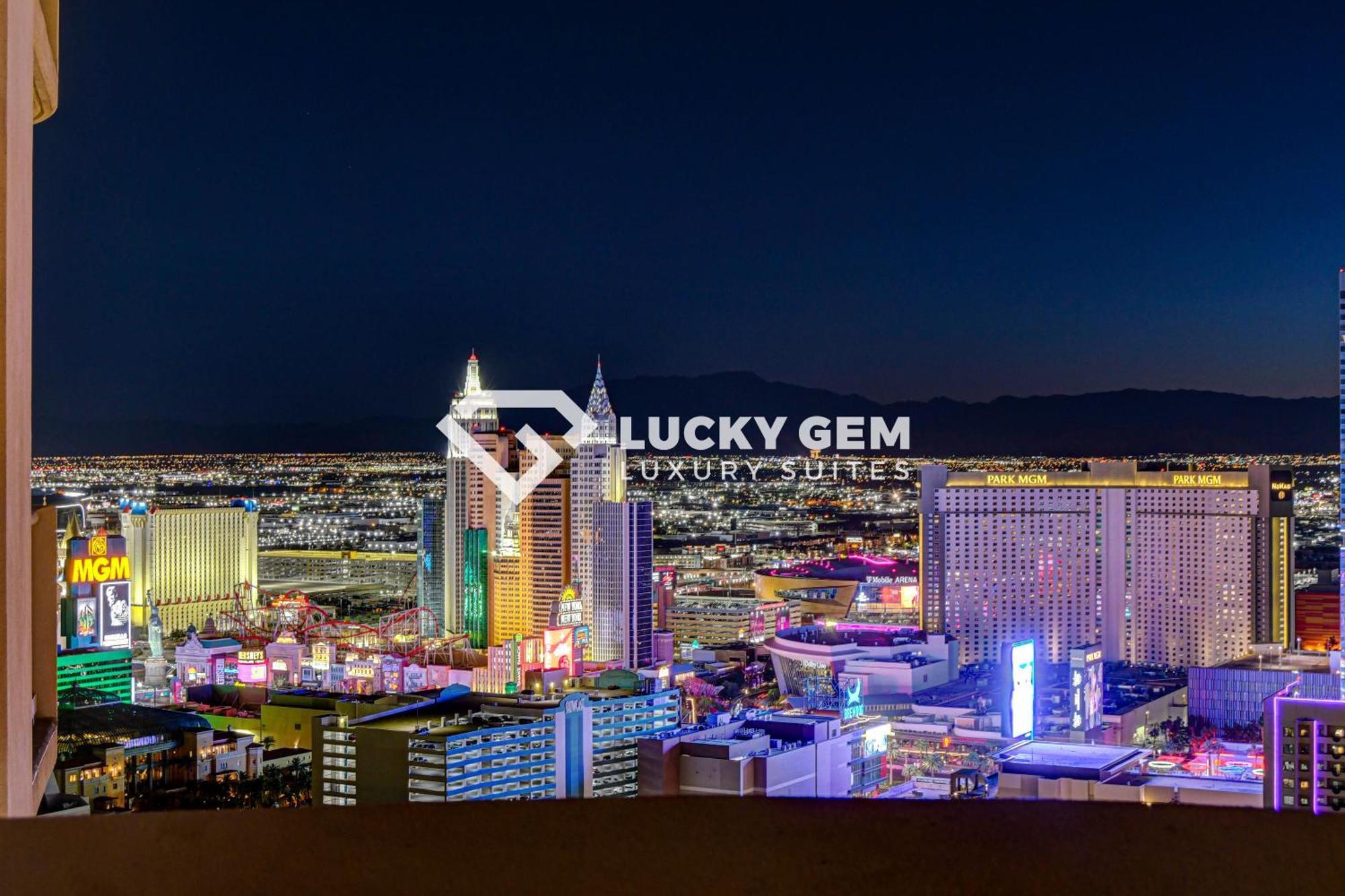 Lucky Gem Penthouse & Luxury Suites At Signature Resort, Balcony Strip View 3505 Las Vegas Exterior photo