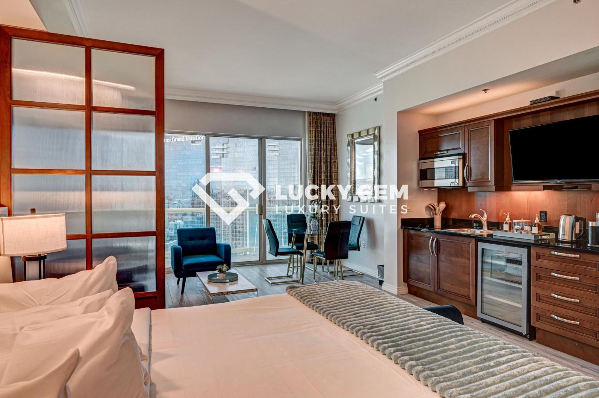 Lucky Gem Penthouse & Luxury Suites At Signature Resort, Balcony Strip View 3505 Las Vegas Exterior photo